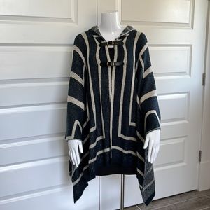 Elon Hooded Cape OSFA